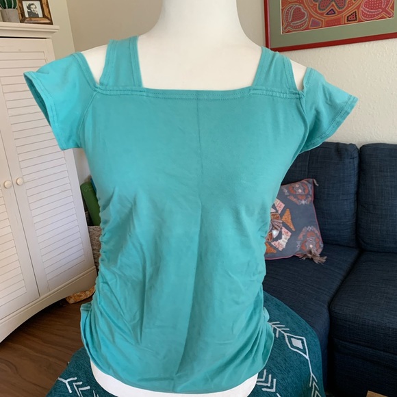 Selling 10 Magdelena tops!  All size small 4-6.  Unique Styles! - Picture 2 of 7